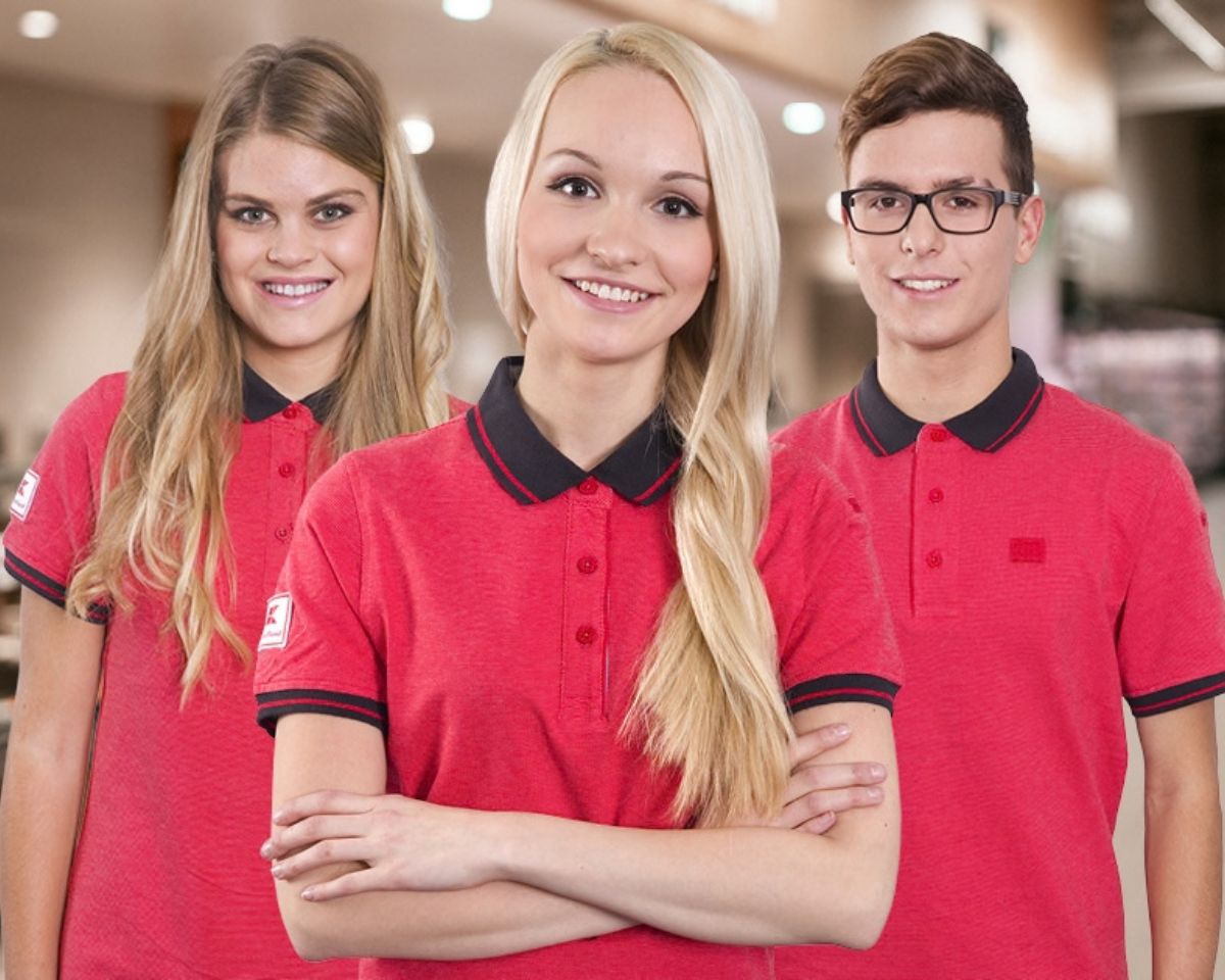 Dualisti so svojím inštruktorom